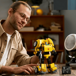 LEGO® Icons 10338 Bumblebee